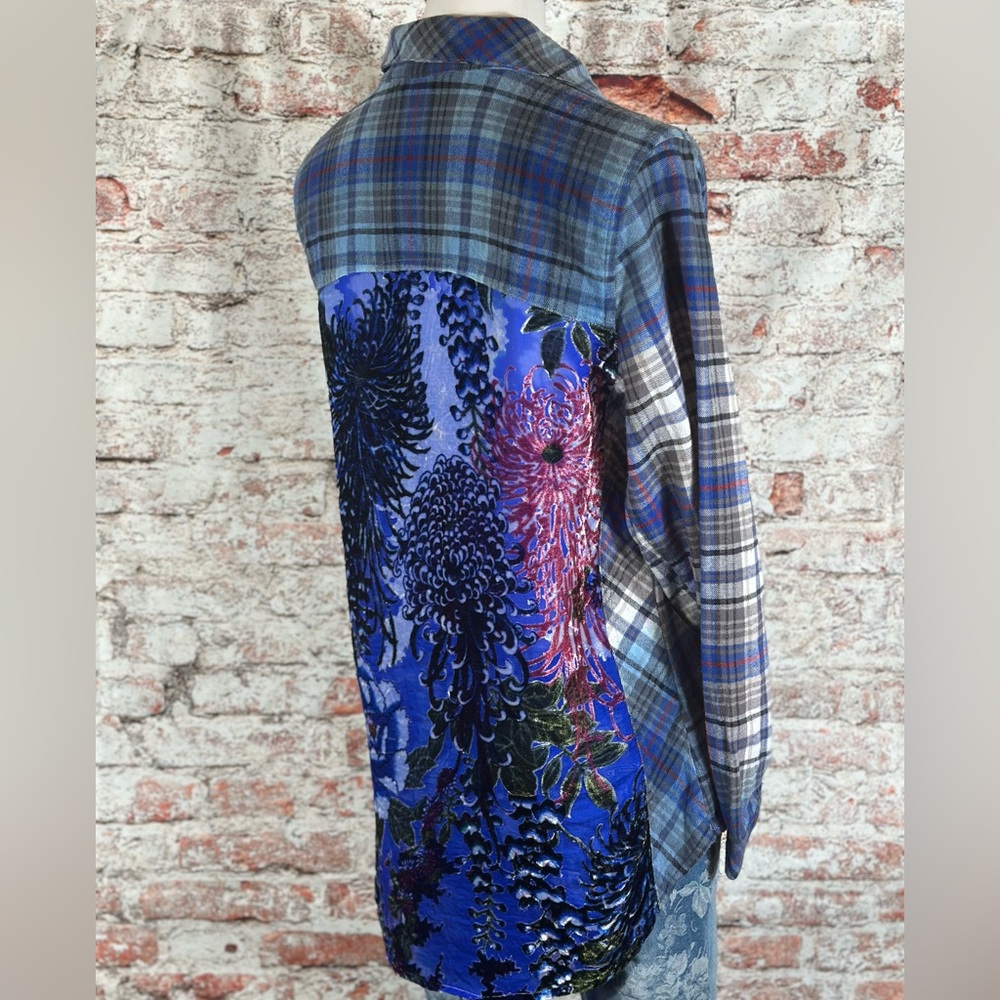 Soft Surroundings Button Down - Picture 15 of 16